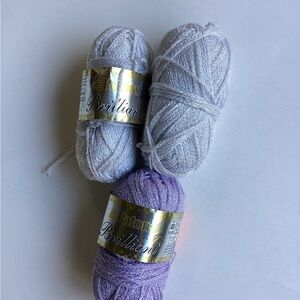 Patons Brilliant Yarn White Twinkle Lilac Luster Acrylic Metallic Craft Supplies